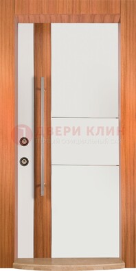 Белая входная дверь c МДФ панелью ЧД-09 в частный дом Кириши