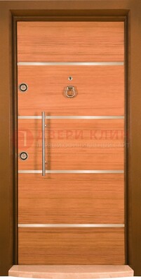 Коричневая входная дверь c МДФ панелью ЧД-11 в частный дом Кириши