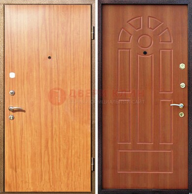 Светлая железная дверь с ламинатом МДФ внутри ДЛ-15 Кириши