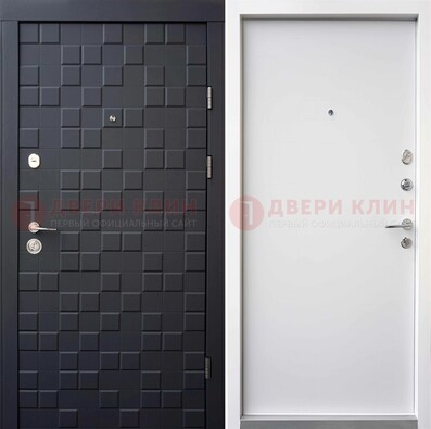 Темная входная дверь с белой МДФ внутри ДМ-222 Кириши