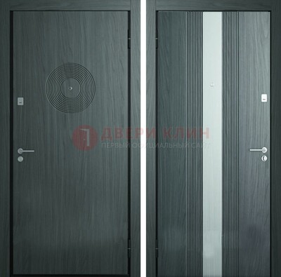 Темная железная дверь с МДФ и декоративной вставкой ДМ-25 Кириши