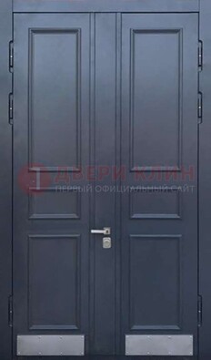 Черная двухстворчатая дверь для улицы с МДФ ДМ-535 Кириши
