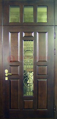 Парадная дверь со стеклянными вставками и ковкой ДПР-1 в офисное здание Кириши
