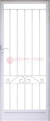 Белая стальная решетчатая дверь с волютами ДР-30 Кириши