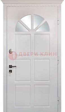 Светлая железная дверь со стеклом ДС-29 Кириши