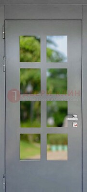 Серая металлическая дверь со стеклом ДС-78 Кириши