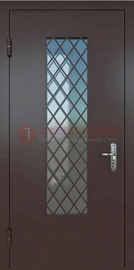 Темная металлическая дверь с решеткой и стеклом ДС-7 Кириши