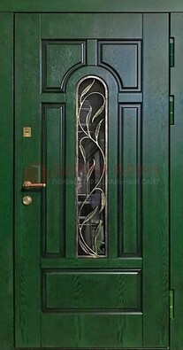 Зеленая железная дверь со стеклом и ковкой ДСК-111 Кириши