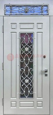 Белая железная дверь со стеклом и ковкой с верхней фрамугой ДСК-112 Кириши