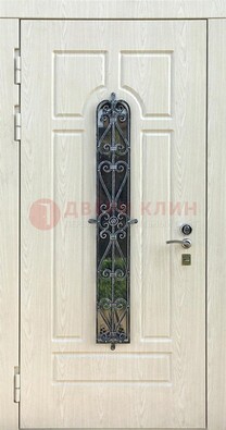 Светлая стальная дверь со стеклом и ковкой ДСК-118 Кириши