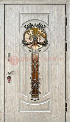 Светлая железная дверь со стеклом ковкой для коттеджа ДСК-134 Кириши