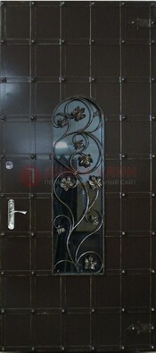 Высокая железная дверь со стеклом и ковкой ДСК-15 Кириши