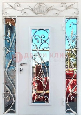 Белая входная дверь порошок со стеклом и ковкой ДСК-165 Кириши