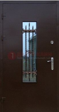 Надежная металлическая дверь со стеклом и ковкой ДСК-47 Кириши