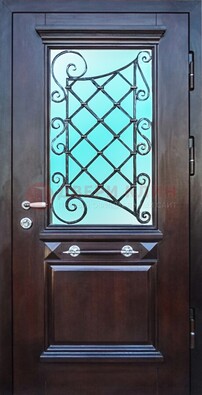 Коттеджная металлическая дверь со стеклом и ковкой ДСК-57 Кириши