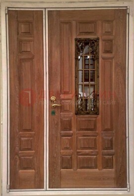 Стальная дверь со стеклом и ковкой ДСК-68 в общественное здание Кириши