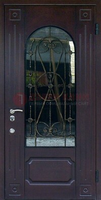 Стальная дверь со стеклом и ковкой ДСК-80 в загородный дом Кириши