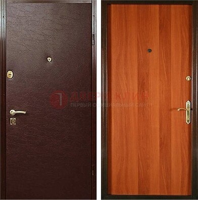 Коричневая металлическая дверь с винилискожей ДВ-20 Кириши