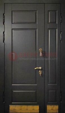 Черная полуторная железная дверь для частного дома ПЛ-2 Кириши