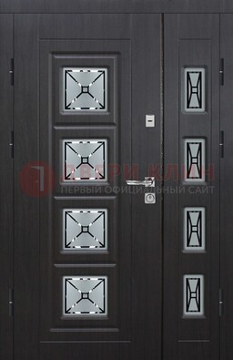 Чёрная двухстворчатая железная дверь с МДФ и витражом ВЖ-35 Кириши