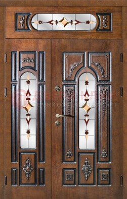 Коричневая двухстворчатая железная дверь с МДФ и витражом ВЖ-36 Кириши