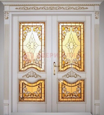Элитная металлическая дверь с витражом и отделкой массив ВЖ-4 в Санкт-Петербурге